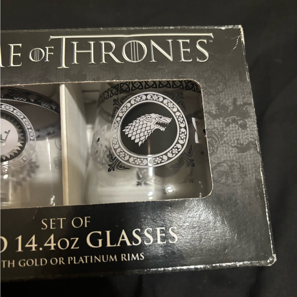 Game of Thrones Glass Set - Picture 2 of 4